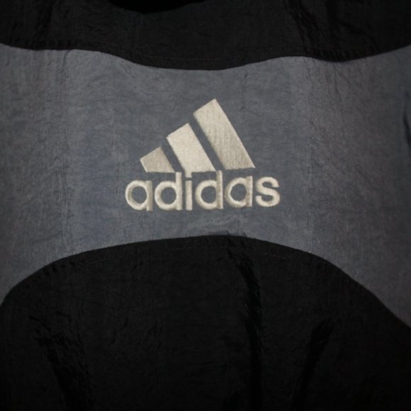 Youth medium Adidas jacket - Picture 7 of 7